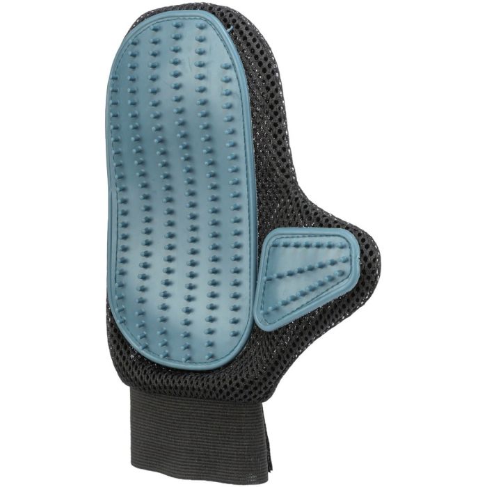 Рукавичка Trixie для вичісування шерсті гумова/тканинна 18х24 см