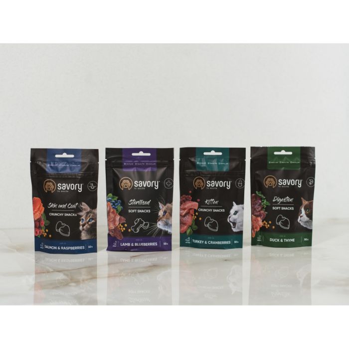 Хрусткі ласощі Savory для здорового росту кошенят, індичка та журавлина